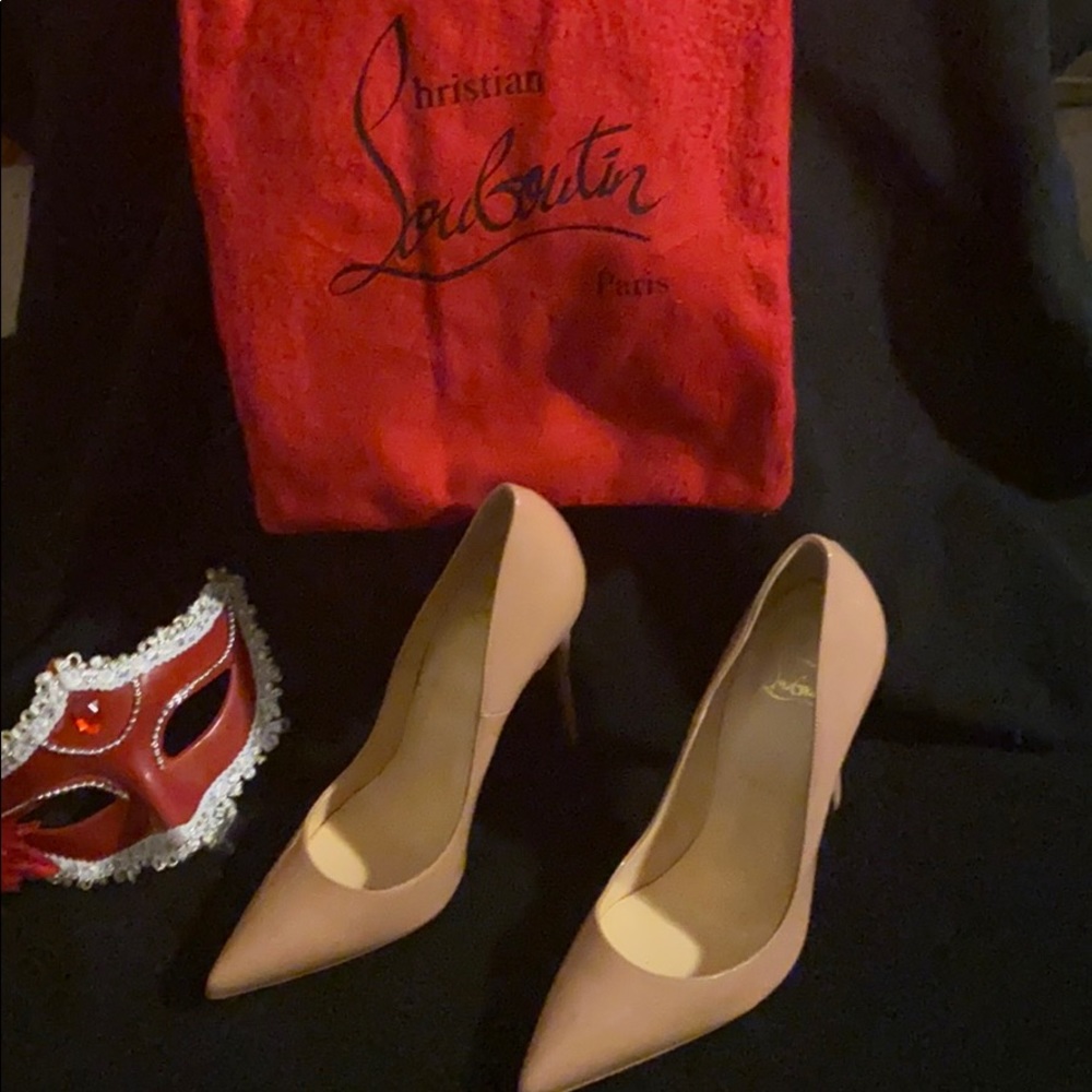 Christian louboutin Paris  so Kate heels.